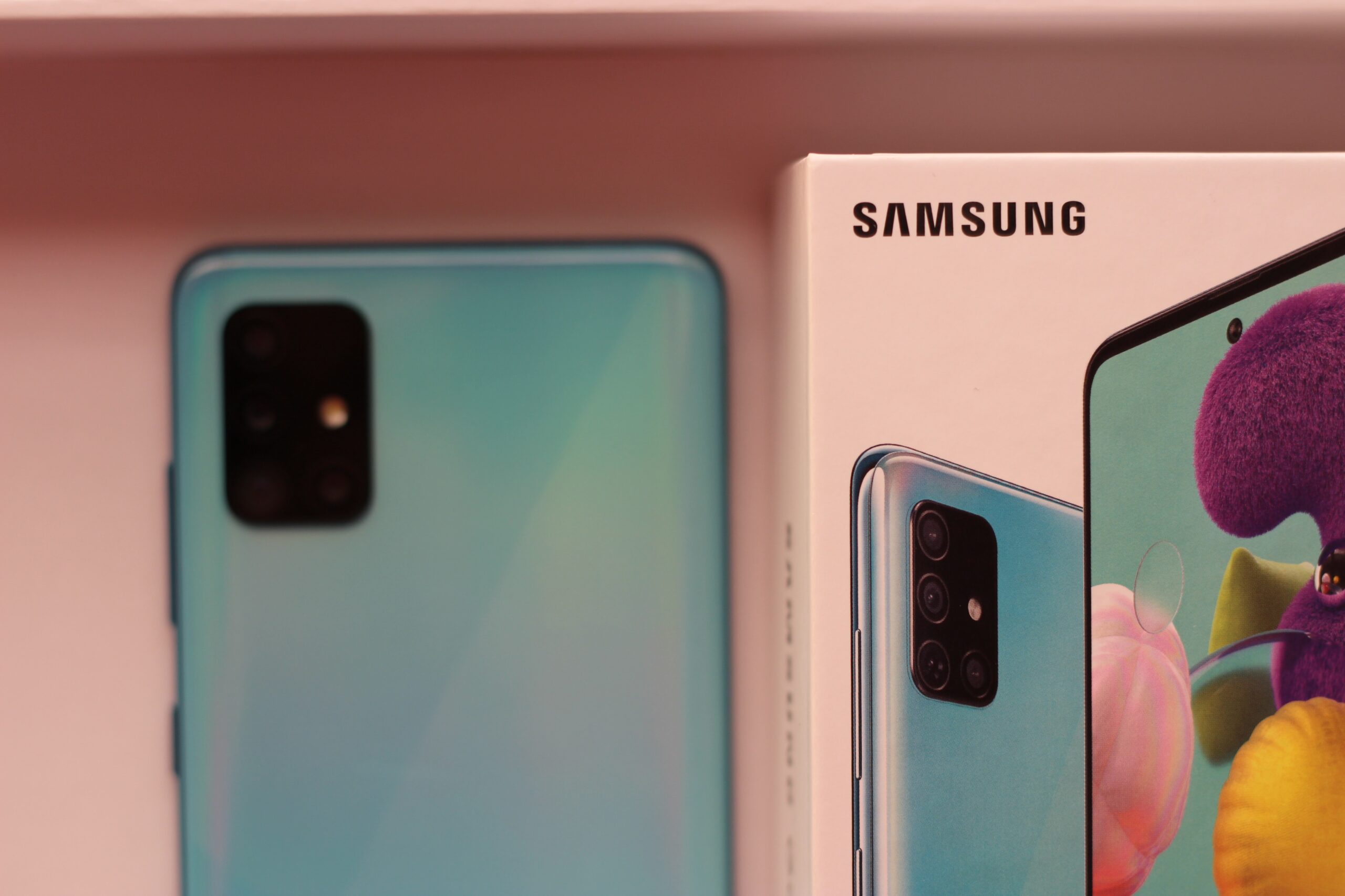 Samsung looking to shift to India